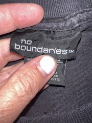 Vtg Y2K No Boundaries black graphic “No Fun” tshirt trashed XL skater streetwear