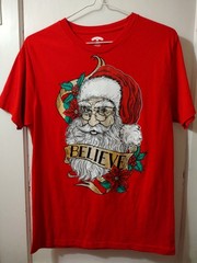 Holiday Time Christmas Santa Claus Believe Men’s Short Sleeve T Shirt Size M