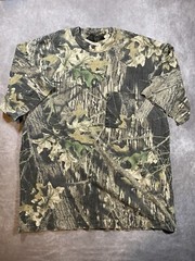 Vintage 90’s Liberty Camo Pocket T-Shirt Size Men M/L? Mossy Oak Single Stitch
