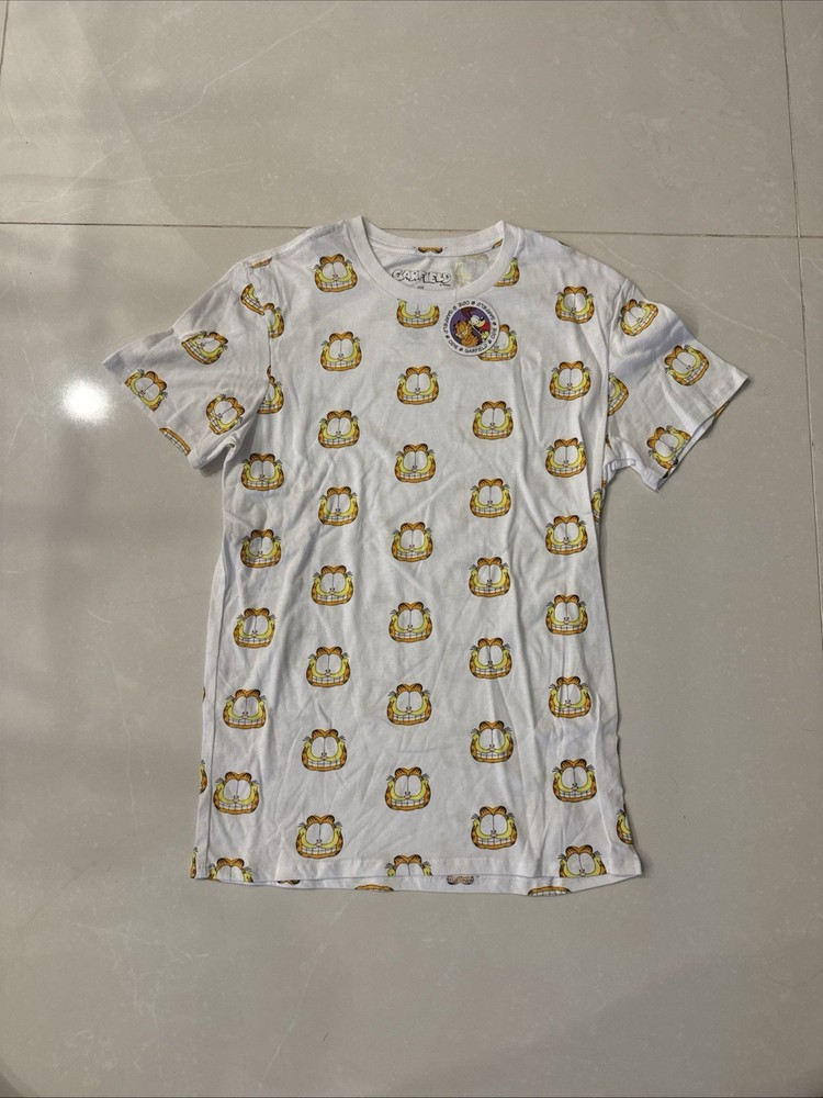 Garfield C-Life Group Short Sleeve Men’s Garfield Print Graphic T-shirt Size SmL