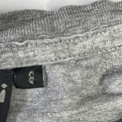 Wild Kiwi “Confidence ” Gray Designed in New Zealand T-Shirt Sz Small