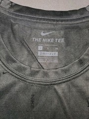 NIKE DRY TRAINING T-SHIRT DARK GREY DRI-FIT MENS SMALL CZ9745 068 ANTI ODOR