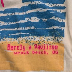 1980’s Tourism Wreck Beach shirt. Size L, fits true to size. Made in Canada.