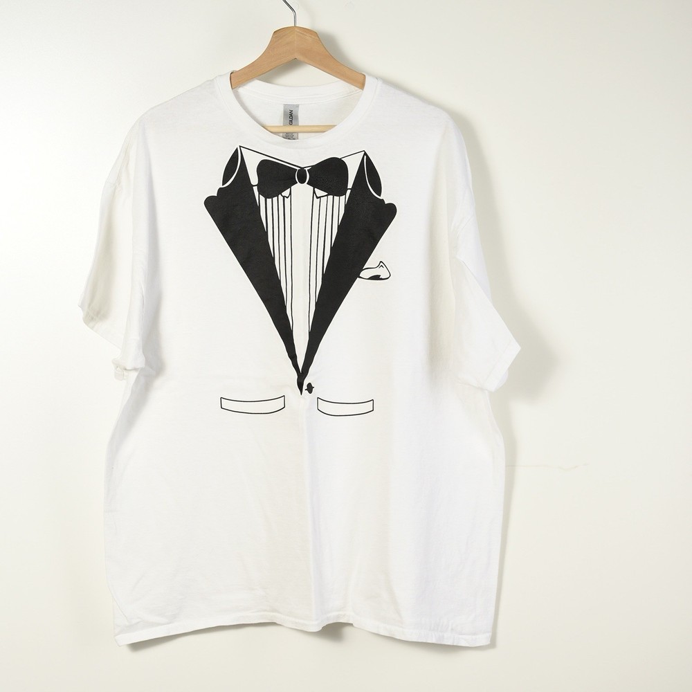 Gildan Men’s 2XL White & Black Short Sleeve Tuxedo Graphic Print Funny T-Shirt