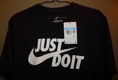 Nike Men’s Just Do It Tee Shirt Size M AR5006-011 Black T-Shirt