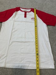 Vans Men’s Short Sleeve Henley T-shirt Henley Size Medium Red & White
