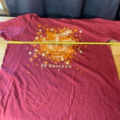 Ed Sheeran Plus Album Graphic T-Shirt Burgundy Mens XL Bay Island Sportswear