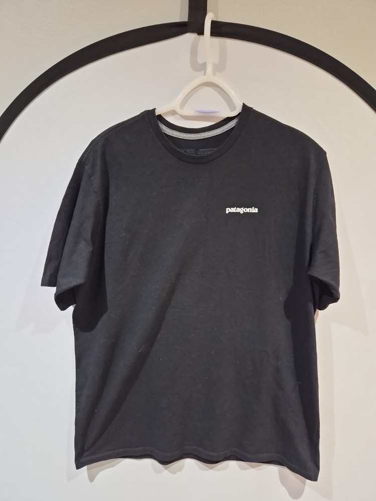MENS PATAGONIA RESPONSIBILI-TEE SIZE MEDIUM