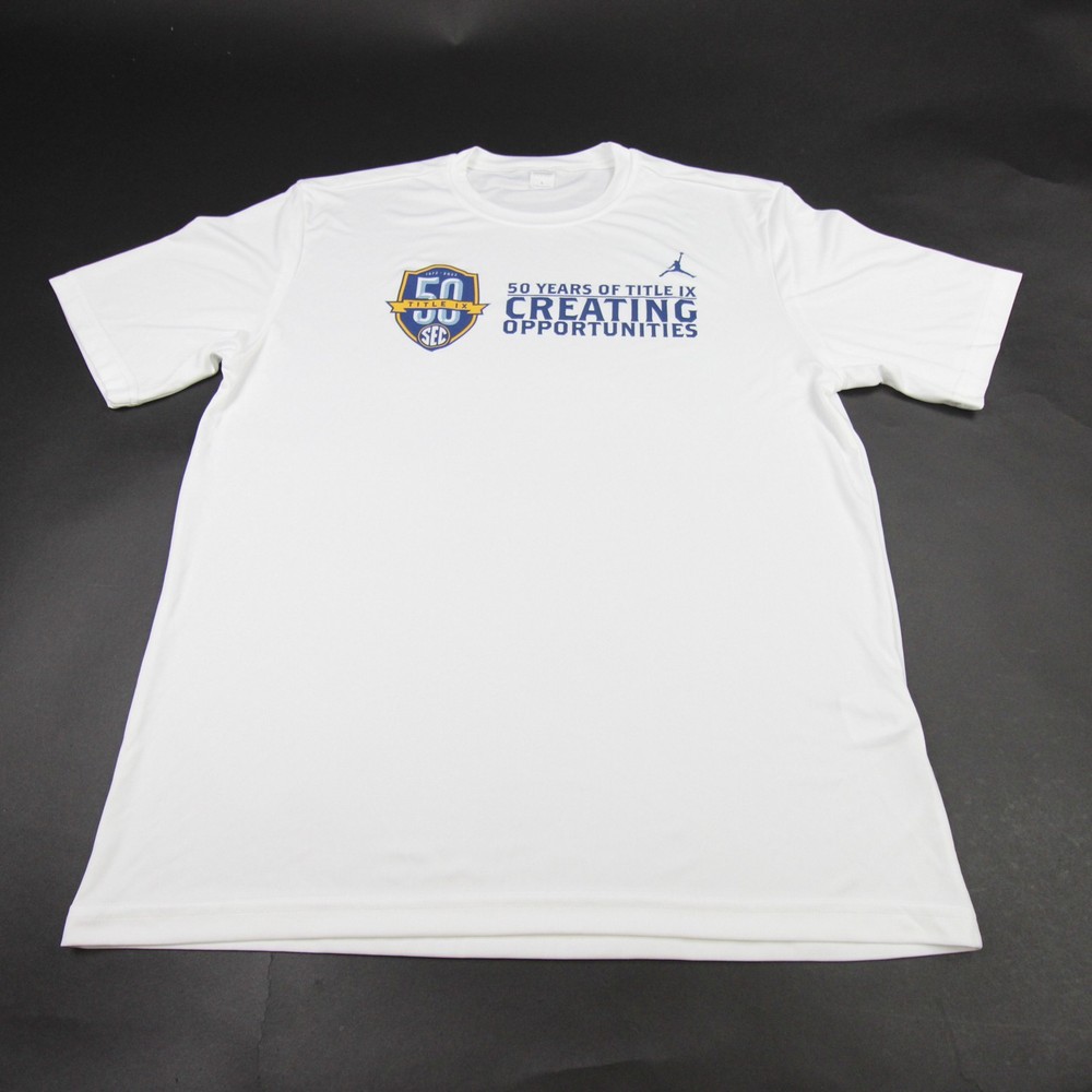 Sport-Tek Short Sleeve Shirt Men’s White Used L