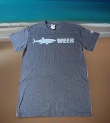 Rare Discovery TV Channel Shark Week ‘Fill In Blank’ Promo Shirt Small Gray New
