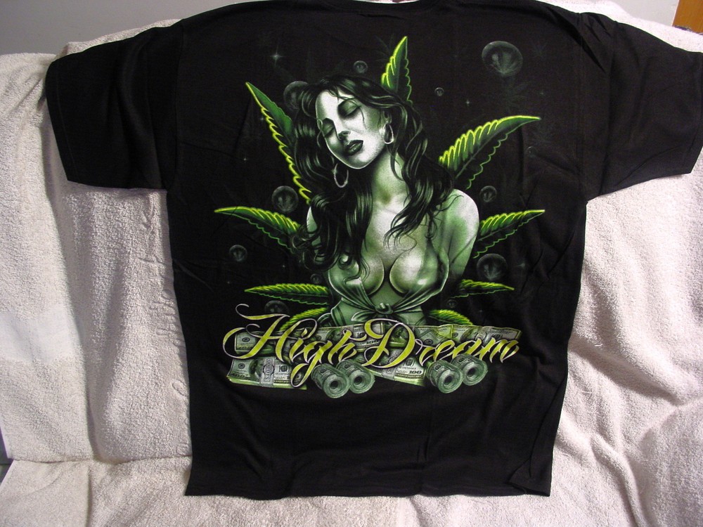 MARIJUANA LEAF SEXY WOMAN MONEY HIGH DREAM T-SHIRT