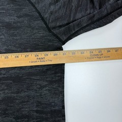 Lululemon Performance Shirt Mens Large Gray Crew Neck Lightweight Stretch