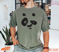 Unisex Cute Winking Panda Face T-Shirt – Minimalist Giant Panda Bear Graphic Tee