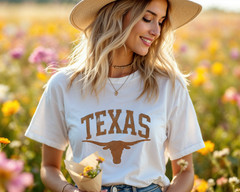 Texas Longhorn T-Shirt – Vintage Distressed Western Cowboy Tee A204