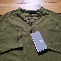 New Public Rec Henley Shirt Mens Medium Go To Slim Green Performance Stretch