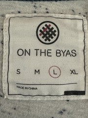 On The Byas Men’s Large Shirt White With Specs Dark Blue Sleeves Pocket Buttons