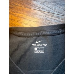 Nike Mens Swoosh Embroidered Hanging Sneakers Graphic T-Shirt Black Medium