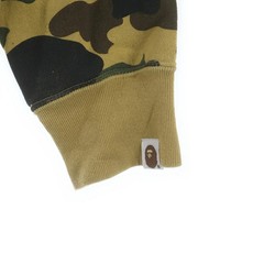 A BATHING APE Size: L 1ST CAMO SHARK CREWNECK 1ST Camo Shark Crew Neck Sweat Mul