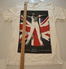 FREDDY MERCURY of QUEEN Concert (L) T-Shirt BRITISH FLAG