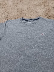 Hollister Must Have Collection Men’s Medium T-Shirt