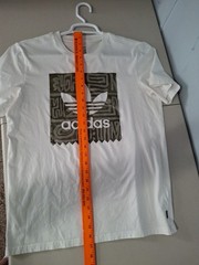 Adidas White Trefoil w/ Gray Tribal Geometric Pattern Skater Medium TShirt