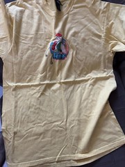 HUF X Street Fighter Cammy T-Shirt Yellow Mens Size Large