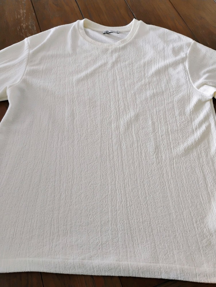 Pullover Zara Talla M. Pre Owned Excellent Condition .