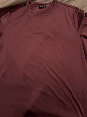 NWOT Cuts AO Men’s Trim XL Short Sleeve Crew Curve-Hem Magenta Tee- $54 Retail!