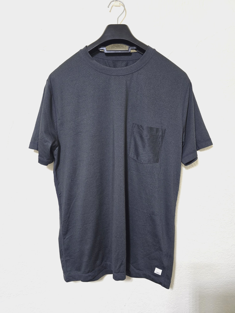 Vuori Men’s Black Tradewind Performance Pocket Tee Medium