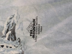 The Mountain 2007 Unisex XL Blue Wolf Graphic Print Crew Neck Short Sleeve Tee
