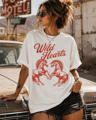 Wild Hearts Horse Shirt Vintage Western Cowgirl Cowboy Graphic Horse Tee