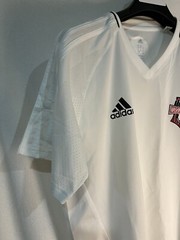 Adidas Climacool Soccer Jersey Shirt Men’s XL White V Neck Soccer 2017 Jersey