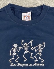 Yacht Club San Miguel de San Allende Skeleton Playing Instruments T-Shirt Medium