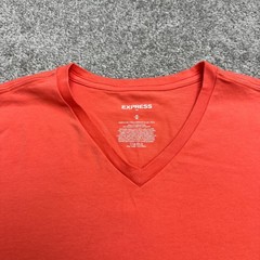 Express Basic V-Neck T-Shirt Mens Medium Coral Orange Short Sleeve Cotton Tee