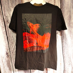 T-Shirt Black w/ image of a Red planet, Large 100% cotton men and women