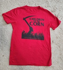 Children of the Corn – T Shirt – Size Medium – Color Red – Good Condition!
