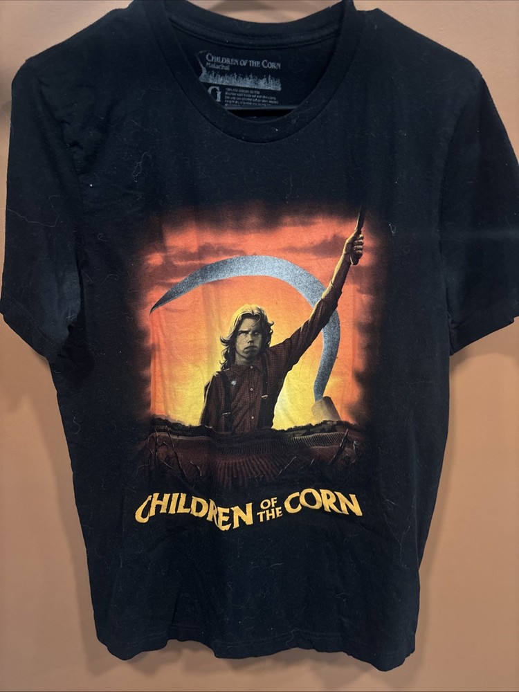Children of The Corn “A Child” Shirt Stephen King Malachai Horror L
