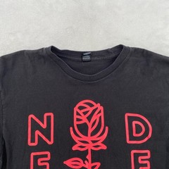 Neck Deep Long Sleeve Shirt Mens Medium Black Red Generic Pop Punk Band Tee Rose