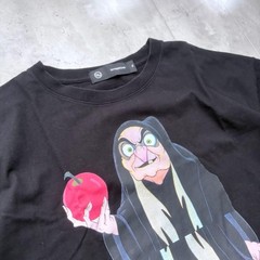 GU x Undercover Disney Snow White T-Shirt Black Graphic Movie Tee Collaboration