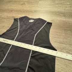 Under Armour Shirt Mens Small Black Tank Top Fitted Logo Workout Performance