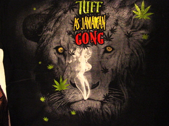 MARIJUANA LEAVES AND LION HEAD T-SHIRT SHIRT