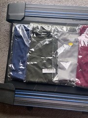6 PIECES OF BRAND NEW UNISEX HALF SLEEVE T SHIRTS IN A LARGE SIZE ASSORTED COLOR