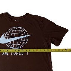 Nike Air Force 1 men’s brown short-sleeve graphic t-shirt size M