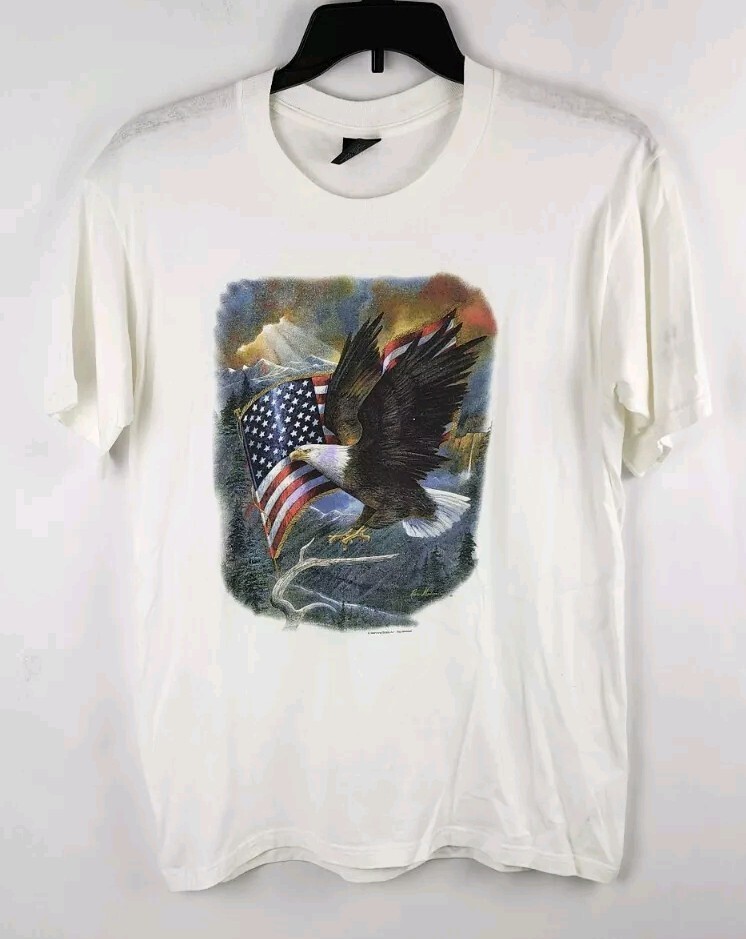 Vtg Bald Eagle USA America Nature Art Graphic Made In USA Classic Platinum M