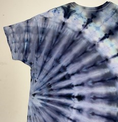 Hanes Handmade Ice Dye Unisex Adult T-Shirt Size Large Color Snow Maiden Tee NEW