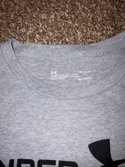 Under Armour HeatGear Large T-shirt -Grey