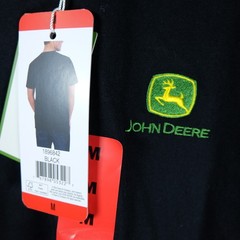 NWT John Deere Men’s Medium Graphic T-Shirt Short Sleeve Black Regular Fit
