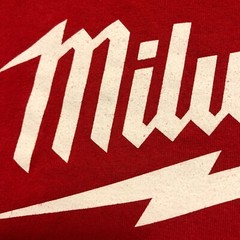 Milwaukee 2-sided Graphic T-Shirt Sz L Red Crew S/S Grunge Gildan 100% Cotton