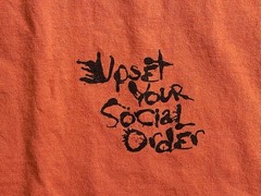VINTAGE Jillian’s Boston Billiards Mao Tse Tung Quote Shirt Men’s L Orange 90s