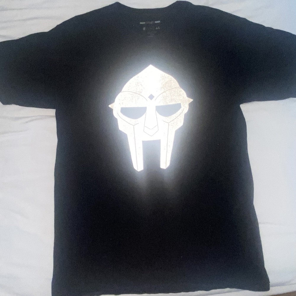 Large Akomplice X MF DOOM Shirt